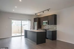 527 W Jefferson St, Philadelphia, PA 19122 - Photo 6