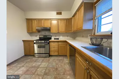 3528 W Crown Avenue, Philadelphia, PA 19114 - Photo 14