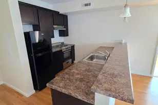 121 S 43rd St, Philadelphia, PA 19104 - Photo 4