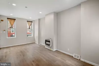 2419 N Marshall Street, Philadelphia, PA 19133 - Photo 2