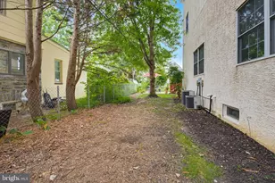 492 Harmon Rd, Philadelphia, PA 19128 - Photo 36