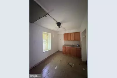 2037 W Toronto Street, Philadelphia, PA 19132 - Photo 6