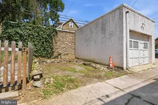 3323 Tilden St, Philadelphia, PA 19129 - Photo 32