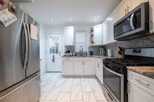 2117 Mountain St, Philadelphia, PA 19145 - Photo 8