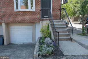 2822 Ogden St, Philadelphia, PA 19130 - Photo 2