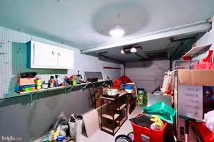 9947 Montour St, Philadelphia, PA 19115 - Photo 36