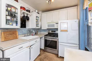 866 N 30th St, Philadelphia, PA 19130 - Photo 10