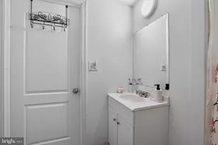 2026 N 8th St, Philadelphia, PA 19122 - Photo 32