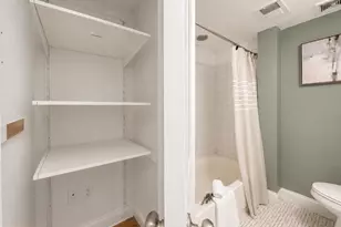 817 S Leithgow St, Philadelphia, PA 19147 - Photo 28