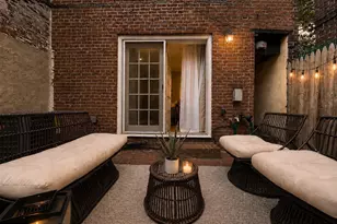 817 S Leithgow St, Philadelphia, PA 19147 - Photo 12