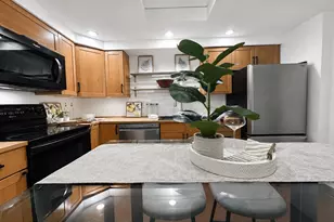 817 S Leithgow St, Philadelphia, PA 19147 - Photo 36