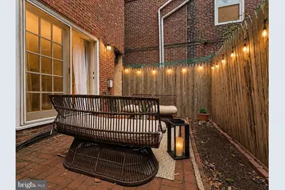 817 S Leithgow Street, Philadelphia, PA 19147 - Photo 10