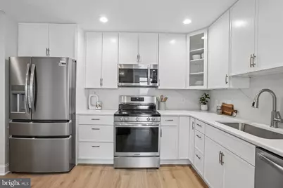 901 N Penn Street #R901, Philadelphia, PA 19123 - Photo 8