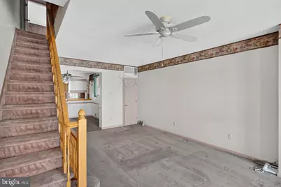 2419 S Woodstock Street, Philadelphia, PA 19145 - Photo 4