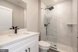713 S Mildred St, Philadelphia, PA 19147 - Photo 16