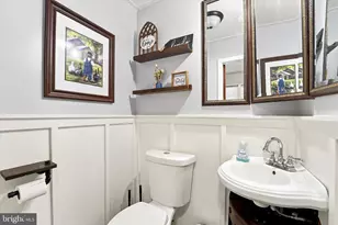 3021 Winchester Ave, Philadelphia, PA 19136 - Photo 8