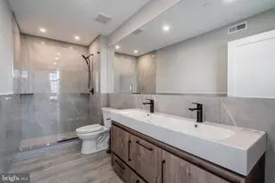 2401 Washington Ave, Philadelphia, PA 19146 - Photo 14