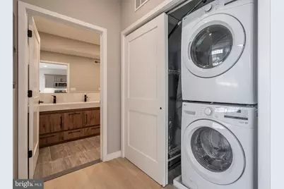 2401 Washington Avenue #4C, Philadelphia, PA 19146 - Photo 6