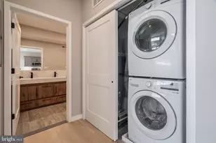 2401 Washington Ave, Philadelphia, PA 19146 - Photo 6