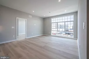 2401 Washington Ave, Philadelphia, PA 19146 - Photo 10
