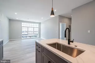 2401 Washington Ave, Philadelphia, PA 19146 - Photo 16