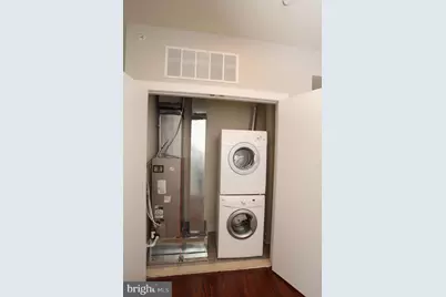 400 S 45th Street #0D, Philadelphia, PA 19104 - Photo 10