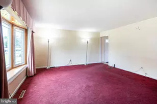 513 Burgess St, Philadelphia, PA 19116 - Photo 2