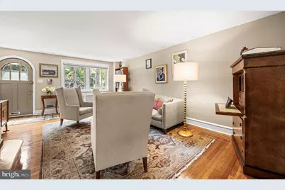 3465 W Queen Lane, Philadelphia, PA 19129 - Photo 2