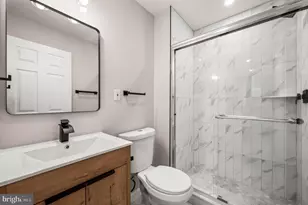 437 W Girard Ave, Philadelphia, PA 19123 - Photo 16