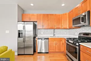 1637 Poplar St, Philadelphia, PA 19130 - Photo 8