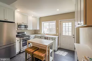 1523 S Clarion St, Philadelphia, PA 19147 - Photo 2