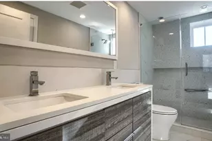 528 S 5th St, Philadelphia, PA 19147 - Photo 8
