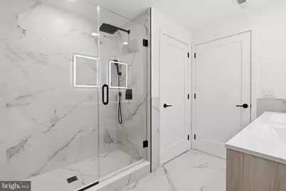 208 Vine Street #3E, Philadelphia, PA 19106 - Photo 14