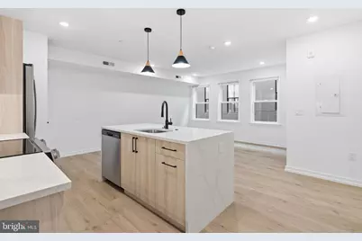 208 Vine Street #3E, Philadelphia, PA 19106 - Photo 4