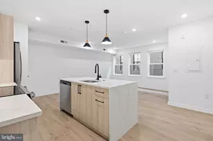 208 Vine St, Philadelphia, PA 19106 - Photo 4