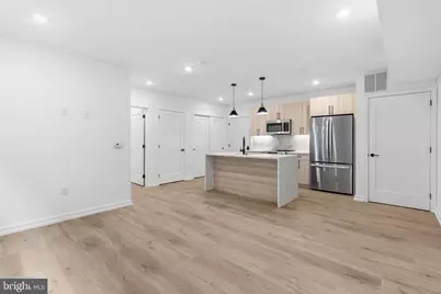 208 Vine Street #3E, Philadelphia, PA 19106 - Photo 6
