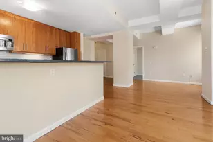 1425 Locust St, Philadelphia, PA 19102 - Photo 8