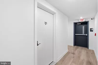 208 Vine Street #3F, Philadelphia, PA 19106 - Photo 2