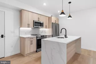 208 Vine St, Philadelphia, PA 19106 - Photo 6