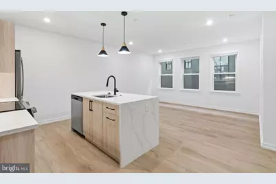 208 Vine Street #3F, Philadelphia, PA 19106 - Photo 4