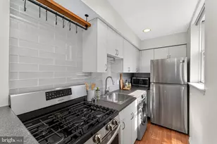 1828 Green St, Philadelphia, PA 19130 - Photo 10