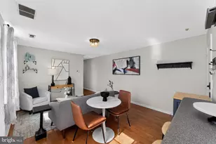 1828 Green St, Philadelphia, PA 19130 - Photo 8