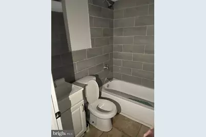 1507 W Susquehanna Avenue, Philadelphia, PA 19121 - Photo 12