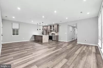 2412 Innovator Way #4, Philadelphia, PA 19146 - Photo 4