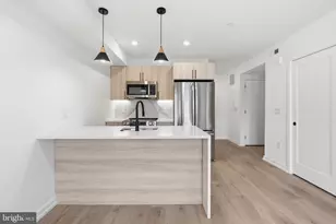 209 New St, Philadelphia, PA 19106 - Photo 1