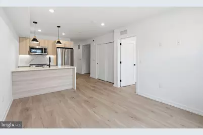209 New Street #5B, Philadelphia, PA 19106 - Photo 2