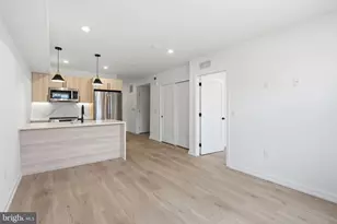 209 New St, Philadelphia, PA 19106 - Photo 2