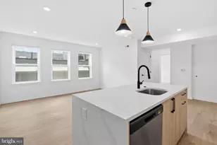 209 New St, Philadelphia, PA 19106 - Photo 8