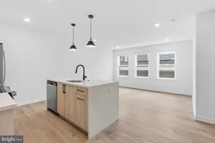 209 New St, Philadelphia, PA 19106 - Photo 4