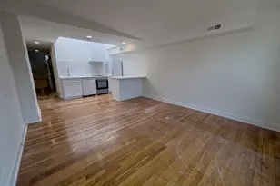 1934 Green St, Philadelphia, PA 19130 - Photo 4